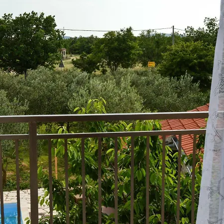 בית נופש Holiday Tatjana